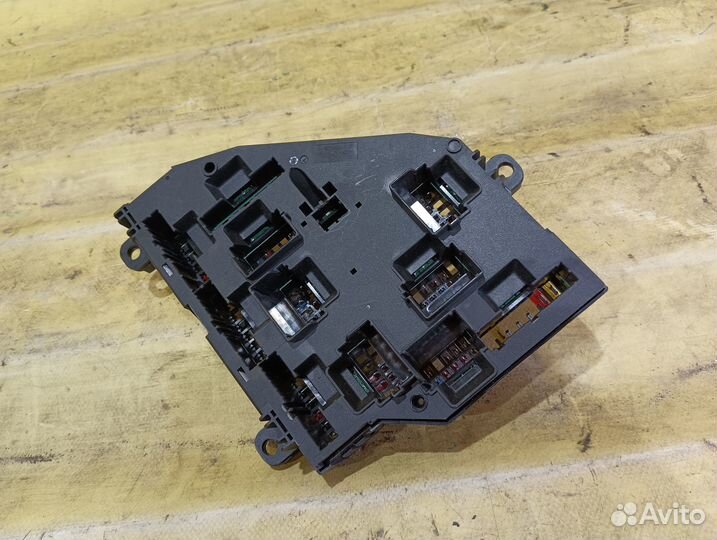 Блок предохранителей BMW 5-serie F10/F11 Бмв 5