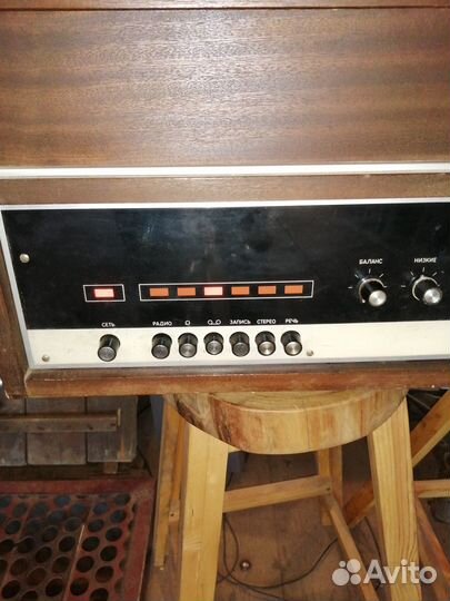 Радиола Виктория-001