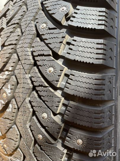 Pirelli Formula Ice 215/55 R17 98T