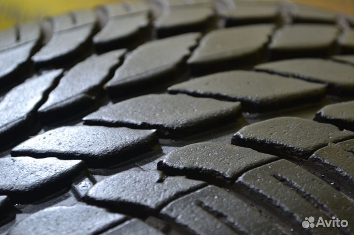 Goodyear OptiGrip 225/50 R17