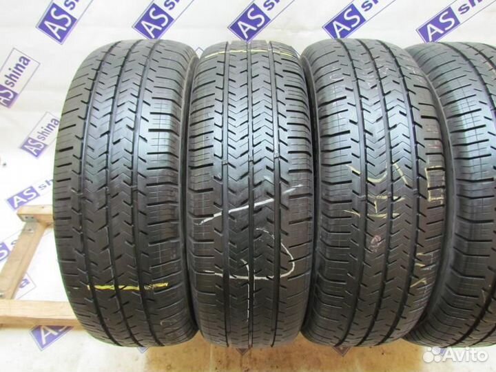 Michelin Agilis Plus 215/60 R17C 97P