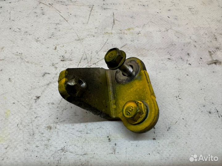 Кронштейн генератора Honda Accord CU J35A