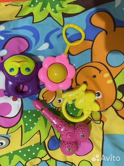 Развивающий коврик