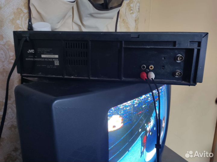 Видеомагнитофон JVC P 40A