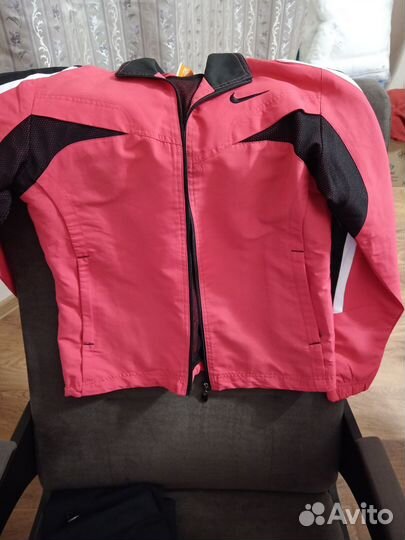 Спортивный костюм Nike женский