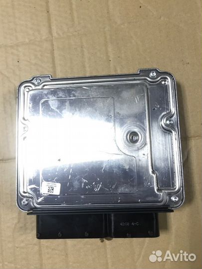 Блок управления двигателем Audi A4 B8 CDH