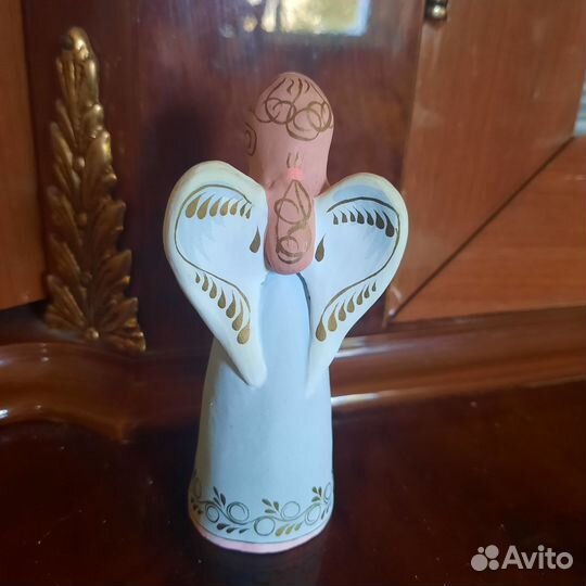 Глиняная фигурка ангела