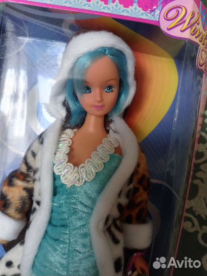 Кукла Сьюзи с синими волосами