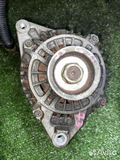 Генератор 6G72 Mitsubishi Diamante F36A MD368957