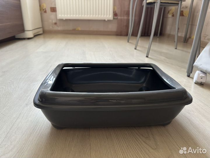 Лоток для кошек и миски