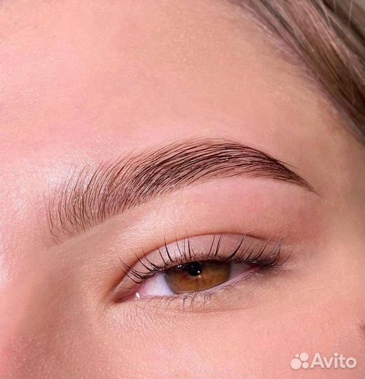 Оформление бровей и долговременная укладка бровей