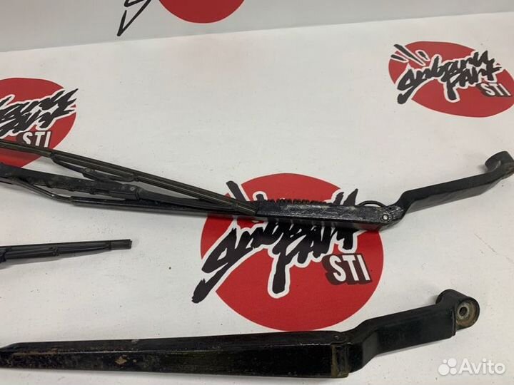 Поводки дворников левый правый Toyota Carina E