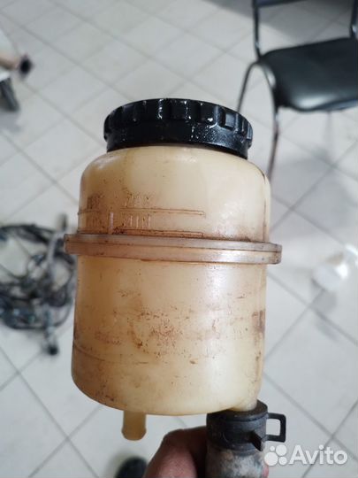 Бачок гур Нексия N150,Оригинал б/у