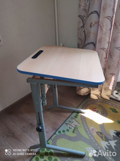 Школьная парта