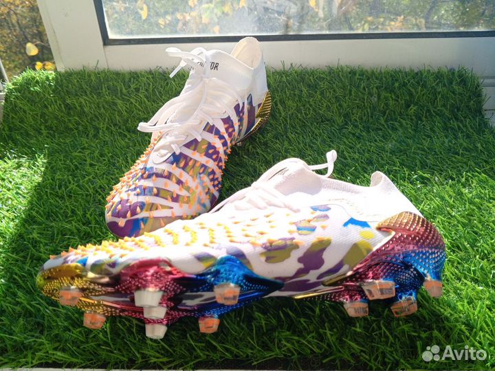 Футбольные бутсы adidas predator