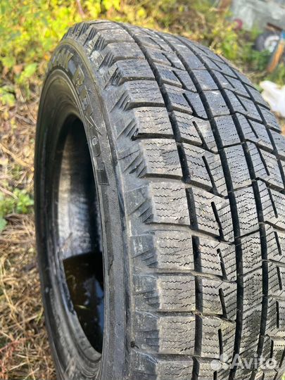 Bridgestone Blizzak Revo1 215/65 R16 98T