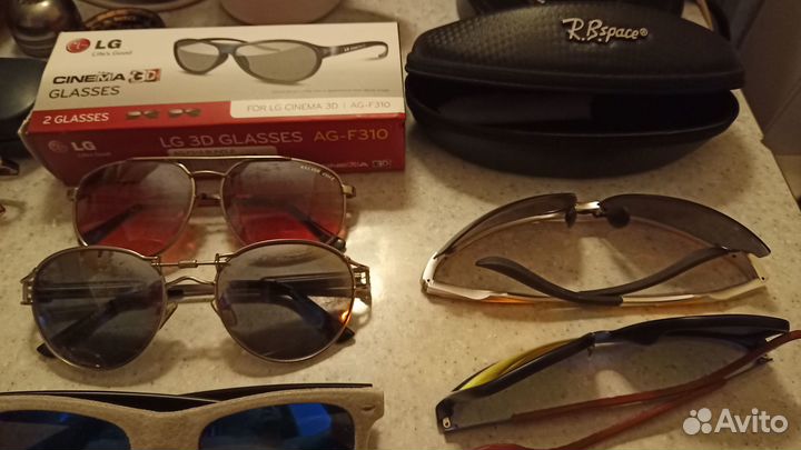 Солнцезащитные очки и футляры. Обмен