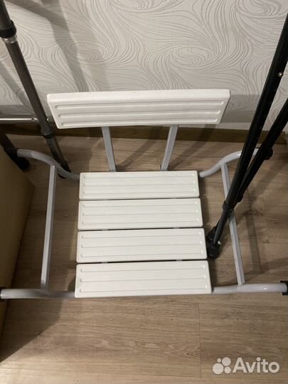 Стул для ванной