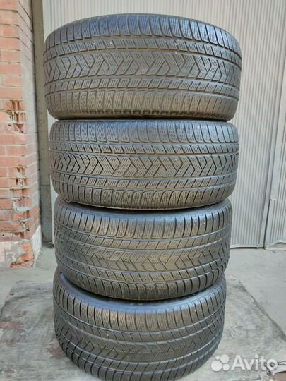 Pirelli Scorpion Winter 275/45 R20 и 305/40 R20 110V
