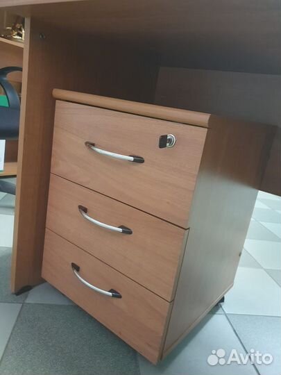 Тумба офисная выкатная