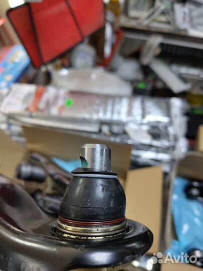 Рычаг подвески оригинал Лада Ларгус Логан