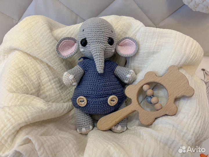 Вязанный слоник (Ручной работы)