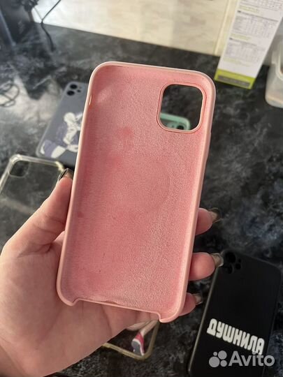 Чехолы на iPhone 11
