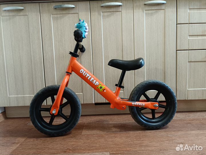 Беговел Outleap rocket