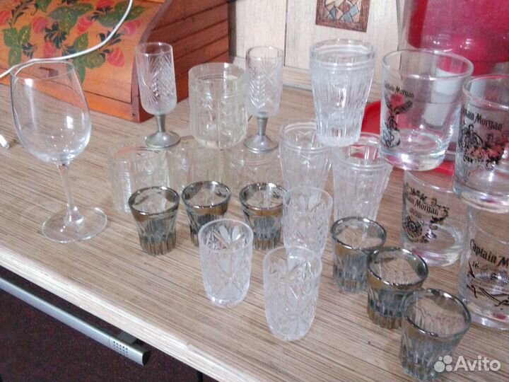 Набор из посуды