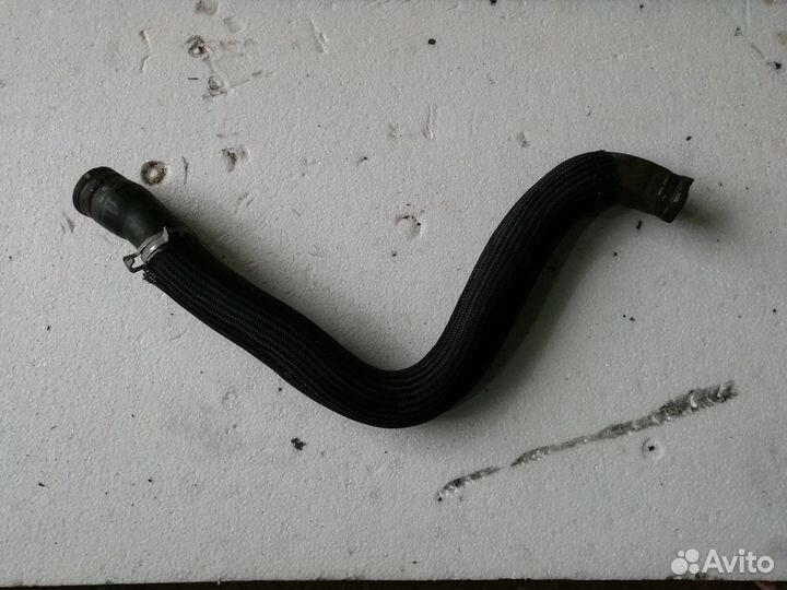 Патрубок термостата Chrysler 200 2014 68104980AB