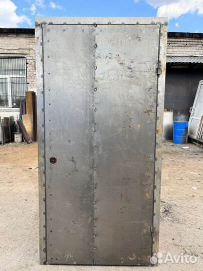 Дверь металлическая