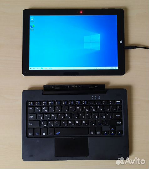 Планшет-трансформер с Windows 10 и клавиатурой