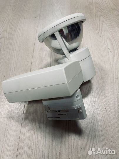 Трековый светильник с адаптером