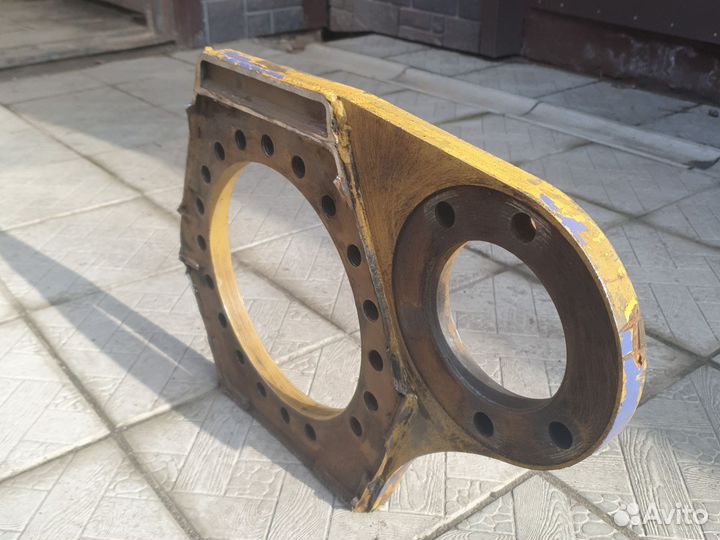 Площадка под опу Тадано300