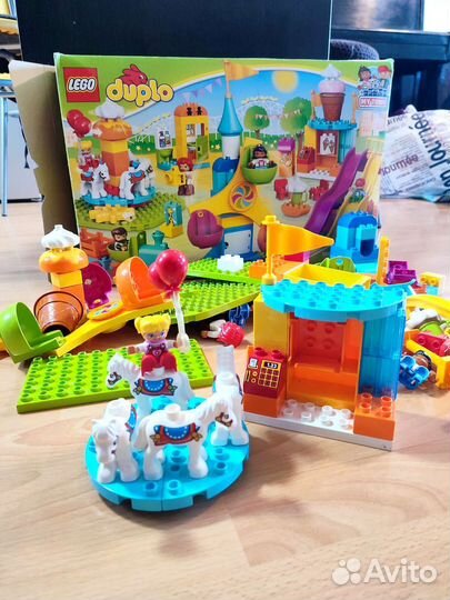 Lego duplo большой парк аттракционов