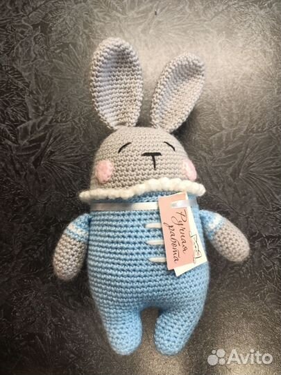 Зайка вязаный