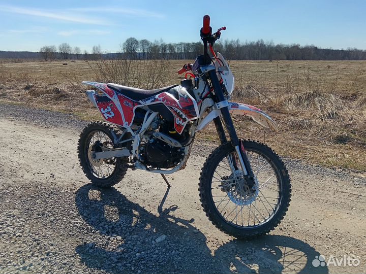 Мотоцикл BSE Z1