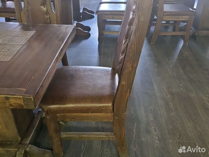 Стул деревянный