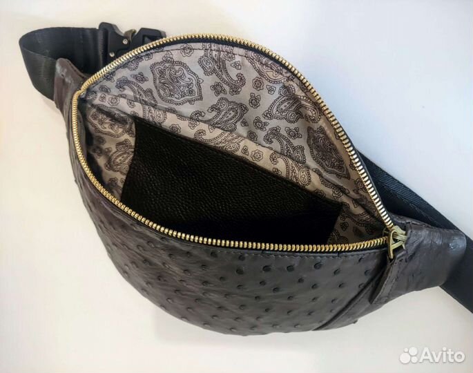 Сумка (бананка) женская из кожа страуса