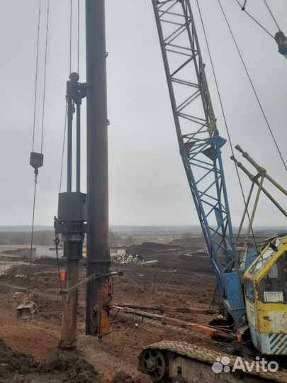 Гусеничный кран ЧКЗ МКГ-25.01А, 1989