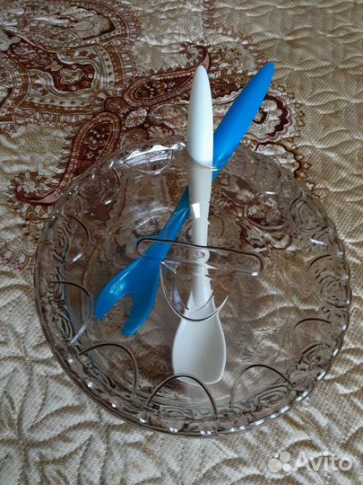 Салатник пластиковый скрышкой