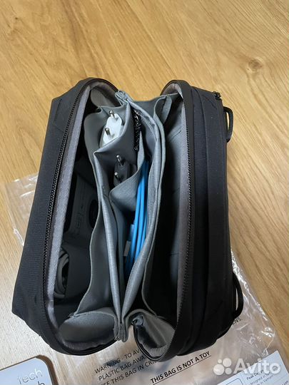 Peak design tech pouch