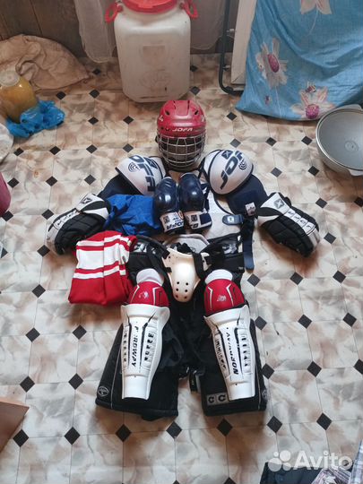 Продам хоккейные формы