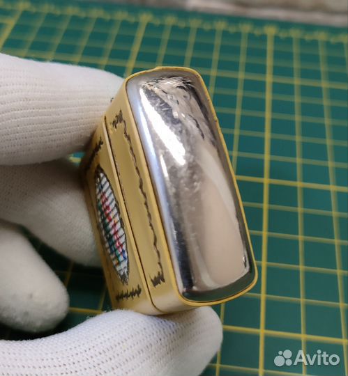 Винтажная зажигалка Revolt