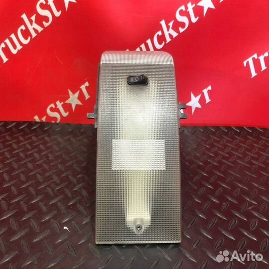 Плафон внутреннего освещения правый