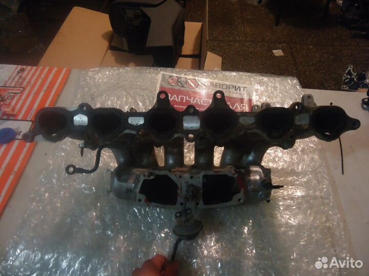 Коллектор впускной (Toyota Mark II)