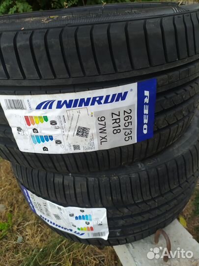 Winrun R330 265/35 R18