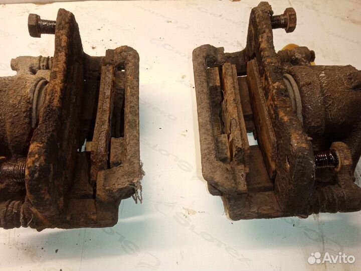 Суппорта для Газель передние бу