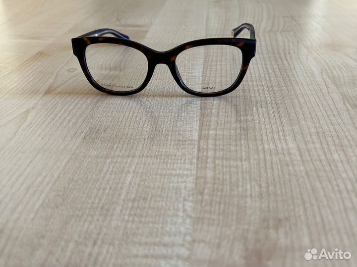 Оправа Tommy Hilfiger новая оригинал женская