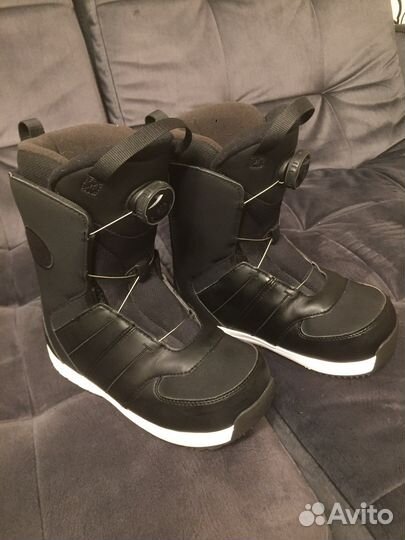 Сноубордические ботинки детские 33-35 с. новых